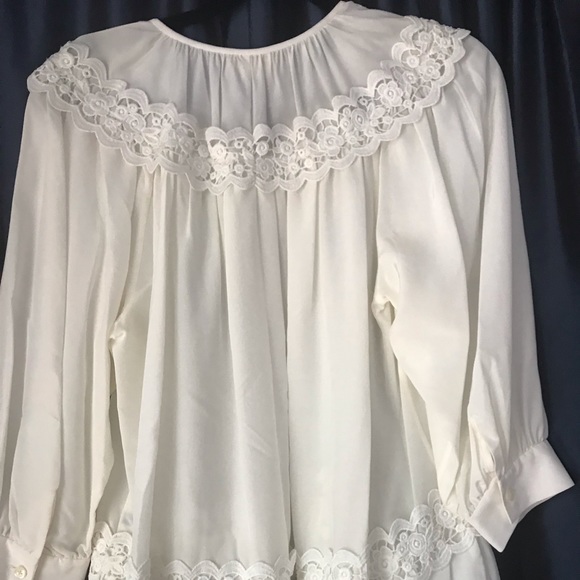 Ruffle roast silk top - Picture 2 of 5